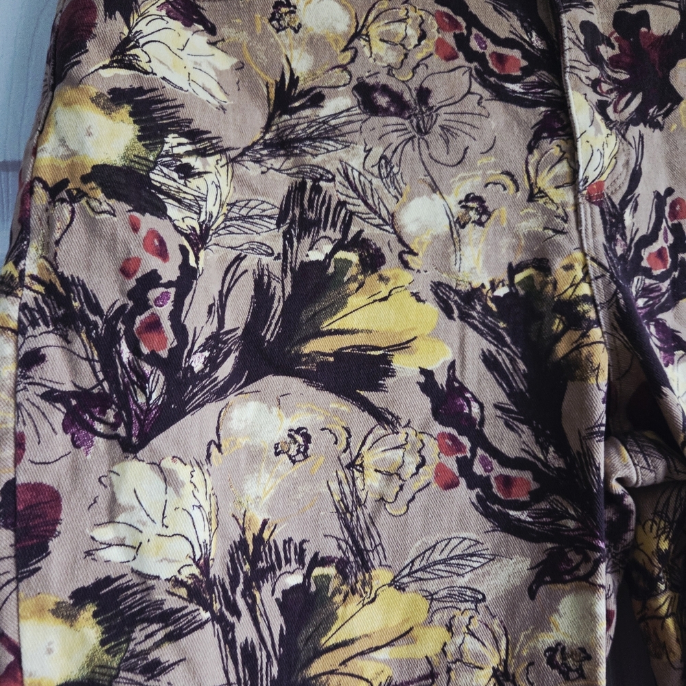 Gloria Vanderbilt High Rise Floral Print Jeans in Mustard, Brown & Red - Picture 7 of 13